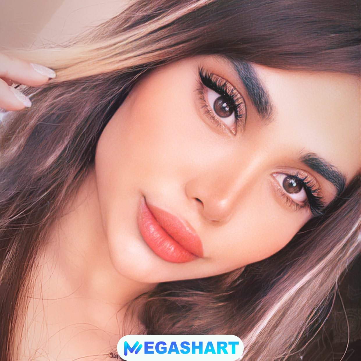 هانیه فیضی کیست